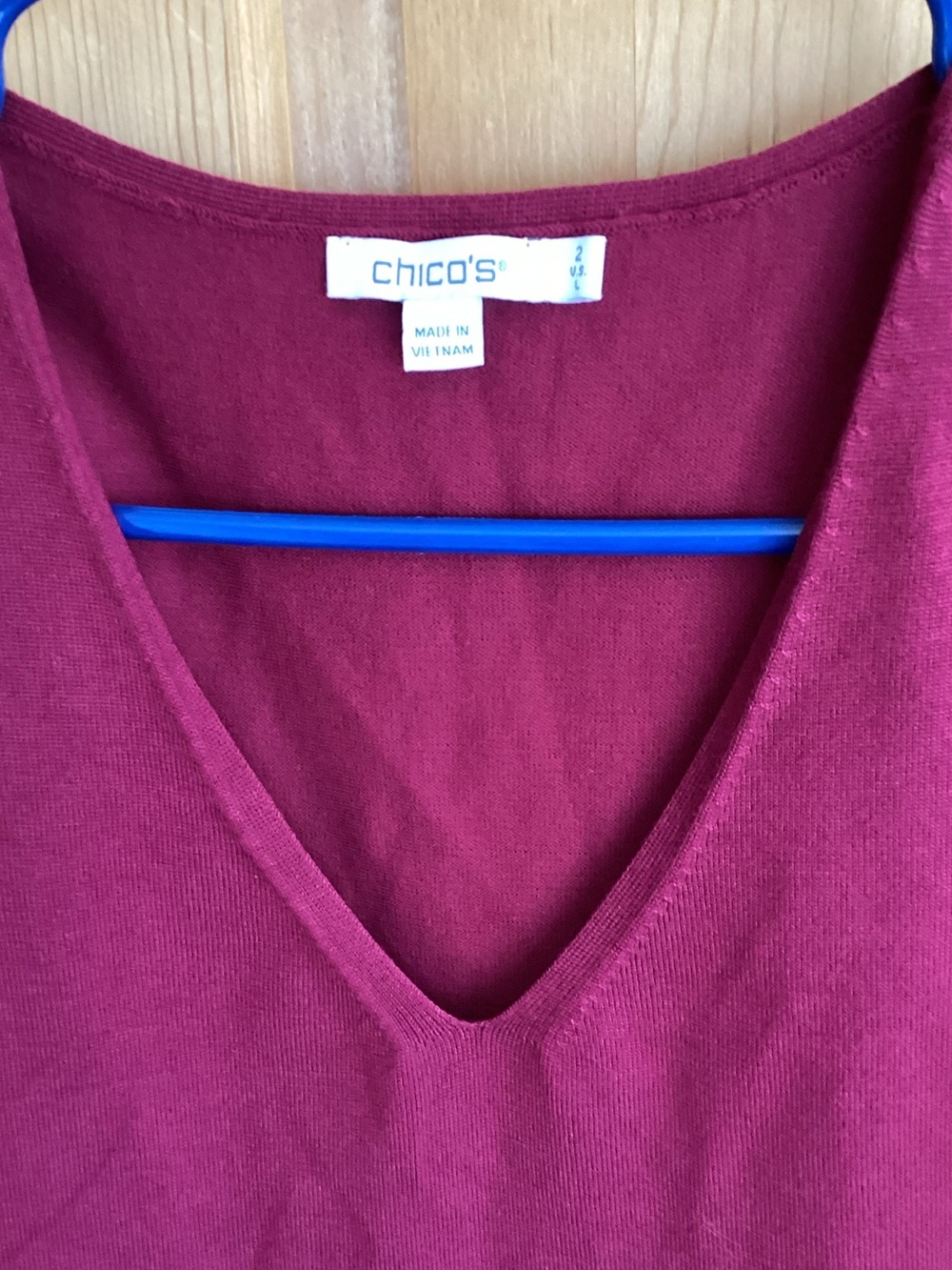 Chico's Sleeveless V-Neck Tank in Raspberry